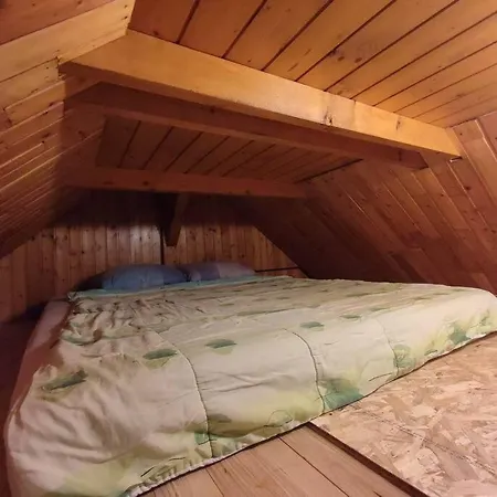 3 Rivers Beehive On A Farm Camping