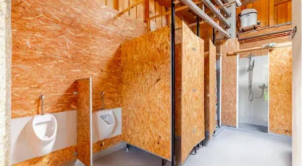 Holiday home Beehive On A Farm *